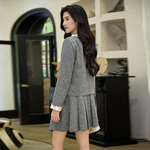 奢姿大码女装2025秋季时尚蕾丝拼接撞色套装胖妹妹气质减龄两件套9953953737 商品图3