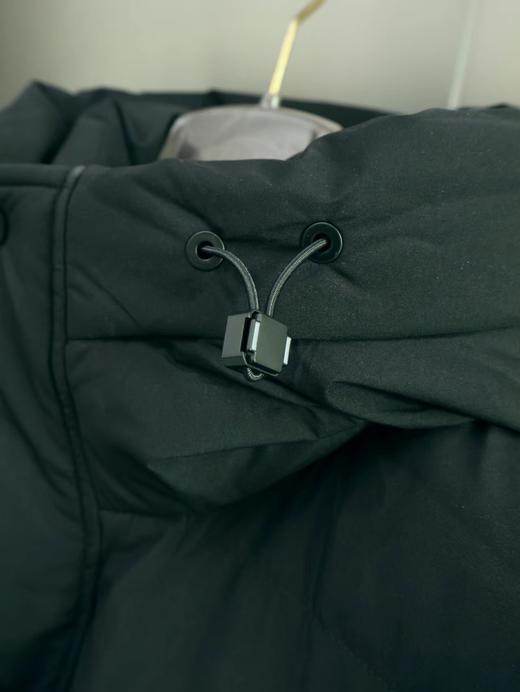 D112920情侣款高奢长款蓬松中性剪裁羽绒服男女同款 商品图12