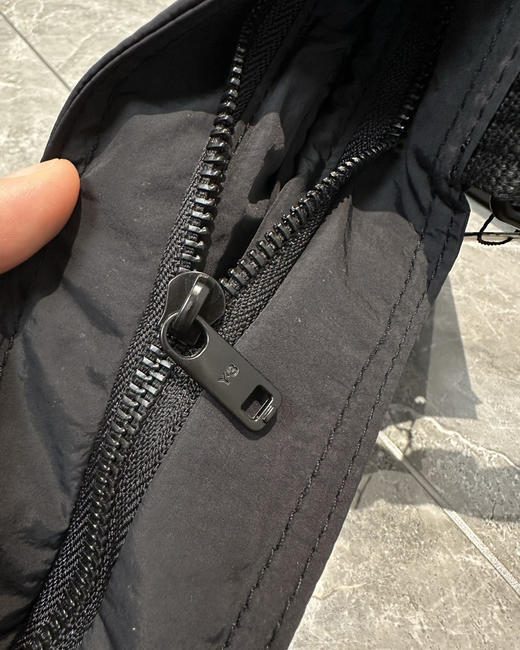 Y3情侣款斜挎包单肩包 商品图11