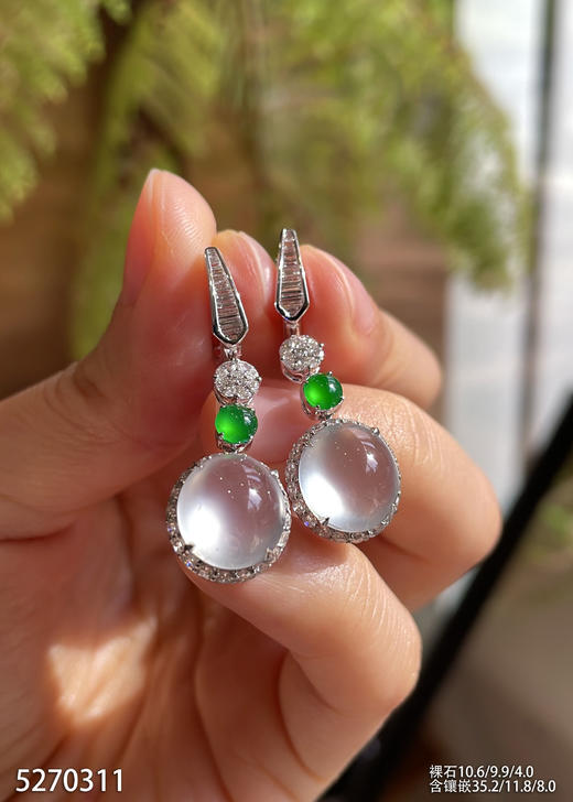 5270311，蛋面耳坠。具体价格微信咨询 商品图1