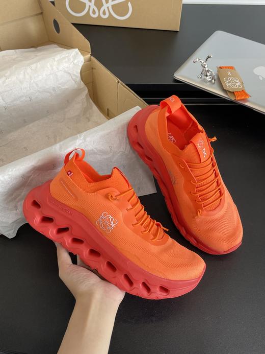 点此购买 罗意威x昂跑Cloudtild联名男女款跑步鞋 98 336933 商品图9