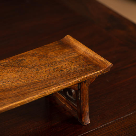 清	黄花梨嵌银丝诗文折叠式翘头案中案摆件 商品图1