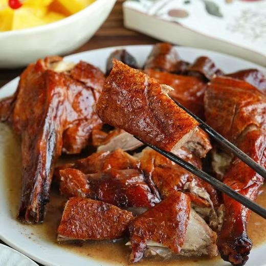 【斌哥优选】广东烧鹅，家宴c位硬菜。果木香气渗透肉香，皮脆肉厚鲜嫩多汁。送酸梅汁+烧鹅汁 商品图3