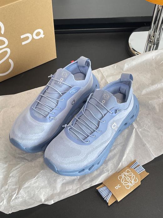 点此购买 罗意威x昂跑Cloudtild联名男女款跑步鞋 98 336933 商品图4