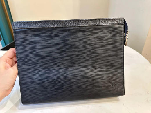 LV 洗漱26 水波纹牛皮 黑拼蓝 手拿包 商品图1