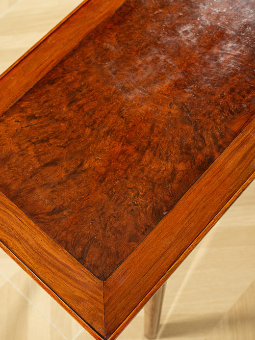 二十世纪	黄花梨镶瘿木夹头榫刀牙板平头案 商品图2