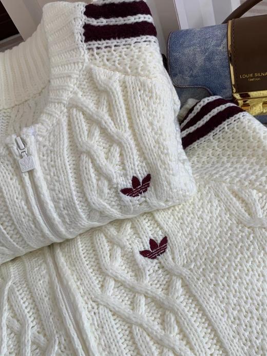 D112917复古粗针绞花米白色针织拉链开衫 商品图13