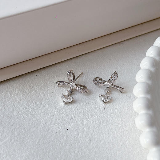 超闪精致蝴蝶结爱心吊坠耳钉女轻奢小众耳饰银针耳环-纪念日百货门店同款166143255 商品图3