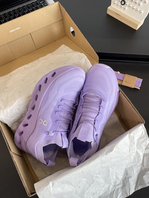 点此购买 罗意威x昂跑Cloudtild联名男女款跑步鞋 98 336933 商品图8