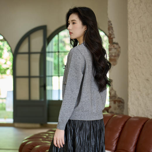 奢姿大码女装2025秋季减龄蝴蝶结圆领针织衫胖妹妹时尚百搭上衣9554691045 商品图3