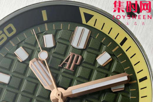全新升级V2版本 震撼发布 AP爱彼 IPF皇家橡树离岸型系列 快拆功能潜水表—皇家橡树15720ST 牛油果绿 男士腕表 商品图3