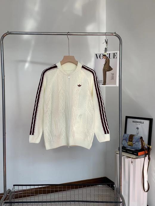 D112917复古粗针绞花米白色针织拉链开衫 商品图0