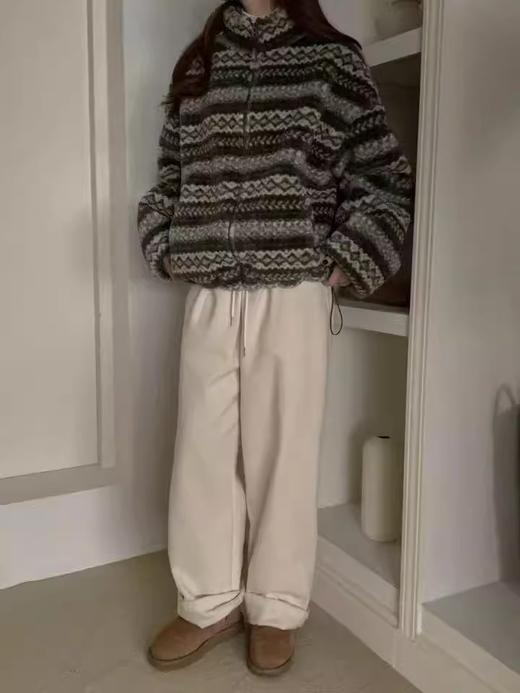 the bar*费尔岛复古提花羊羔毛外套 商品图6