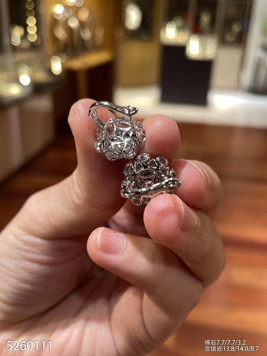 5260111，蛋面耳钉。具体价格微信咨询 商品图7