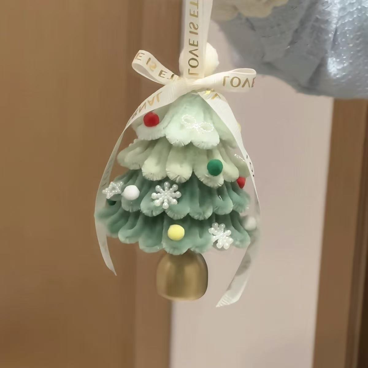 【diy材料包❗️扭扭棒圣诞树挂件】圣诞氛围感拉满，新手也能轻松上手，小巧铃铛圣诞节车内装饰女孩包包挂件创意礼品QQ