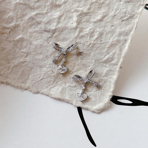 超闪精致蝴蝶结爱心吊坠耳钉女轻奢小众耳饰银针耳环-纪念日百货门店同款166143255 商品图2