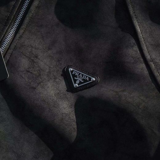 D112924美式复古荔枝纹水貂绒座山雕连帽棉服 商品图13