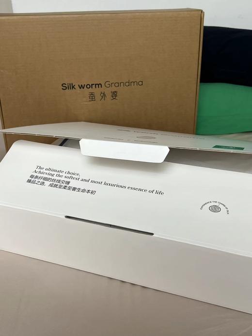 D112937柔软轻盈蚕丝被盖在身上完全没有压迫感 商品图13