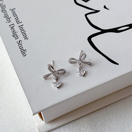 超闪精致蝴蝶结爱心吊坠耳钉女轻奢小众耳饰银针耳环-纪念日百货门店同款166143255 商品图1