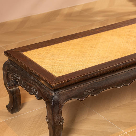 清中期	红木束腰三弯腿云纹凉榻 商品图3