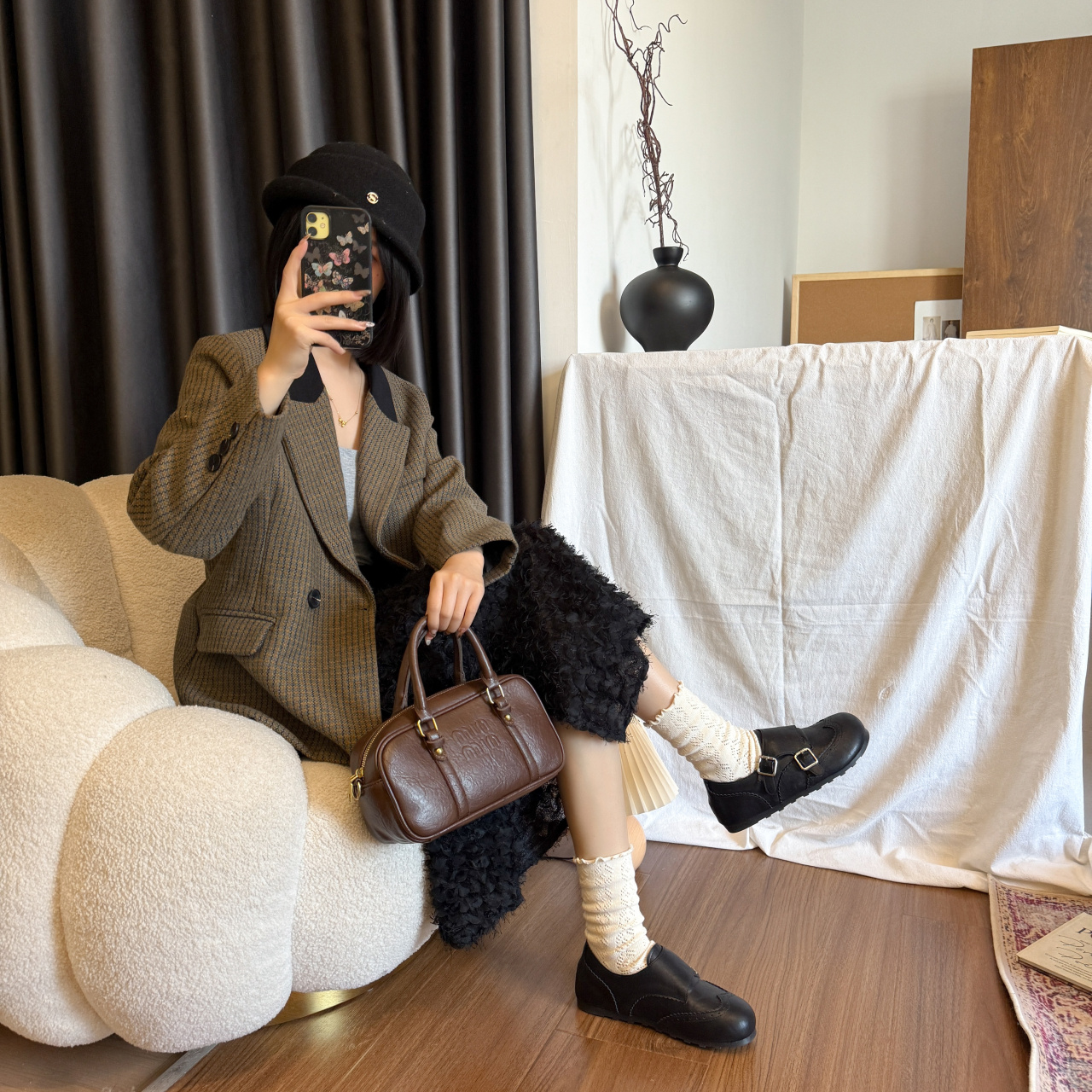 【ZUXIU 国风浮雕加绒皮鞋】三色可选，浮雕设计+皮扣搭配，复古国风设计，内里加绒+橡胶底，暖你一冬天~