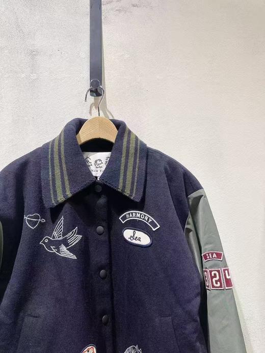 中性款刺绣拼接翻领外套he 商品图2