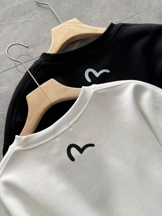 D112930商标海鸥印花银狐绒圆领套头卫衣 商品图4