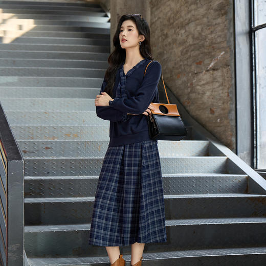 奢姿大码女装2025秋季减龄蝴蝶结格纹两件套胖妹妹V领时尚套装9953994372 商品图0