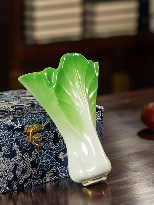 清	绿白釉青菜璧瓶 商品图3