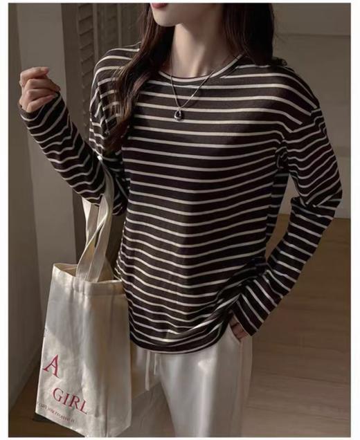 【超值特卖】宽松版型咖啡条纹长袖T恤-喜出 商品图1