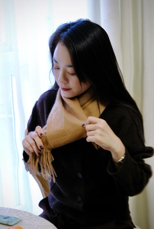 【麦麦定制款100%山羊绒围巾/披肩】定制款不退不换！！来自B家等D牌代工厂的定制！ 采用山羊绒，100％二狼山的纯山羊绒！ 商品图6