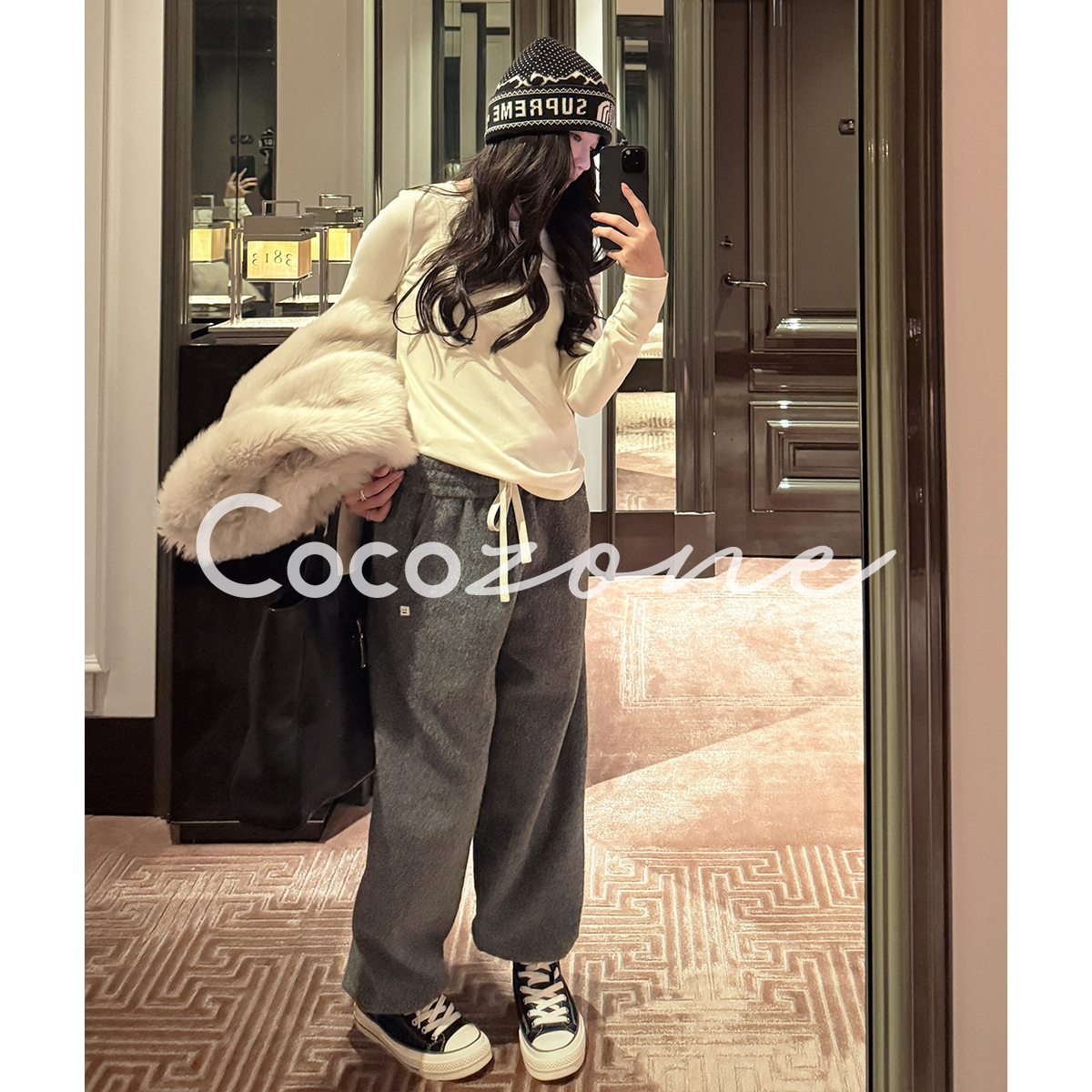 COCO ZONE 刘 一一 "笑脸卫裤"纯色束脚抽绳休闲裤 CD1A1714