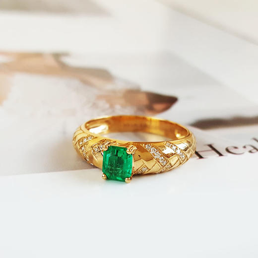 【天然正品】AU750黄金镶钻镶天然0.44克拉木佐绿祖母绿戒指14.5号（皆取最大值）女士251125NJS22 商品图3