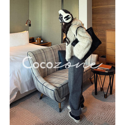 COCO ZONE 刘 一一 "笑脸卫裤"纯色束脚抽绳休闲裤 CD1A1714 商品图1