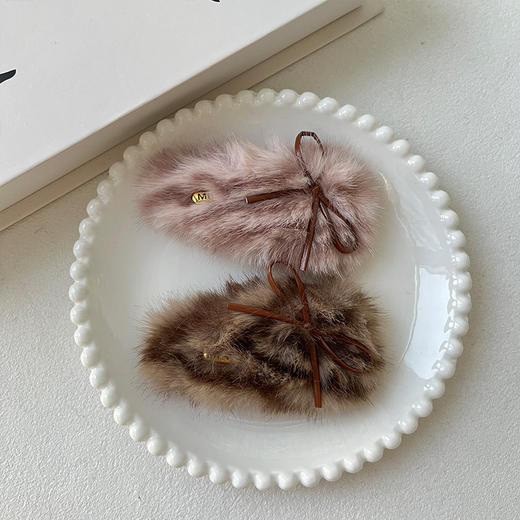 时尚线条豹绒蝴蝶结边夹-纪念日百货门店同款167950171 商品图1