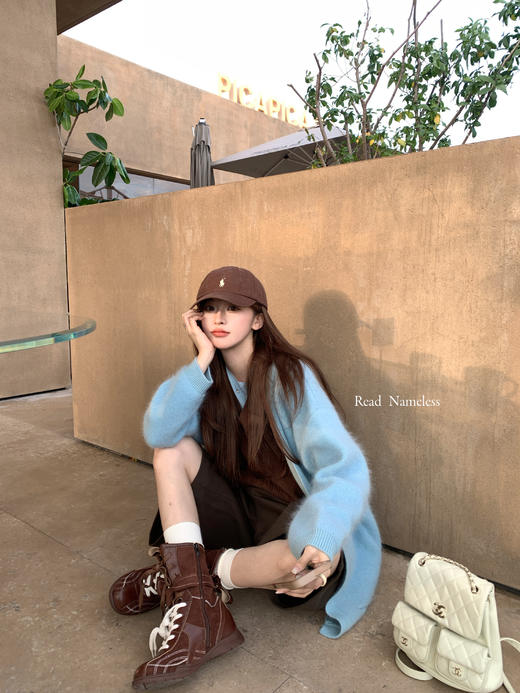 Read Nameless /蓝色厚浣熊绒外套+100%羊毛咖色背心+咖色中裤 2025/12/1 商品图11