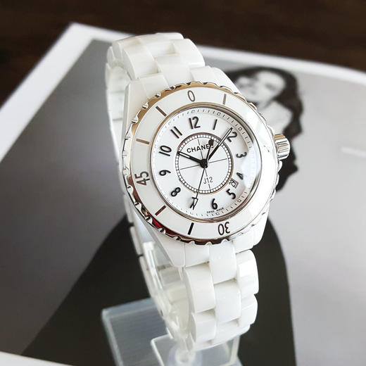 【95新】CHANEL 香奈儿H0968石英机芯日期显示33MM（女款）J12系列陶瓷261125JJ13 商品图3