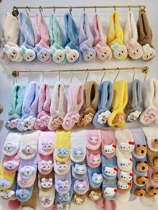 清仓福利！冬季儿童可爱卡通图案交叉围巾 商品图12