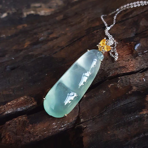 【天然正品】A货翡翠AU750收藏级白金镶钻镶天然细腻晴水冰种福豆翡翠吊坠项链42.6*12.3*6.6MM（皆取最大值）链长：45CM（长度可调节）女士010725AH40 商品图5