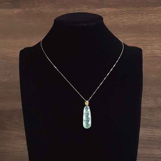 【天然正品】A货翡翠AU750收藏级白金镶钻镶天然细腻晴水冰种福豆翡翠吊坠项链42.6*12.3*6.6MM（皆取最大值）链长：45CM（长度可调节）女士010725AH40 商品图9