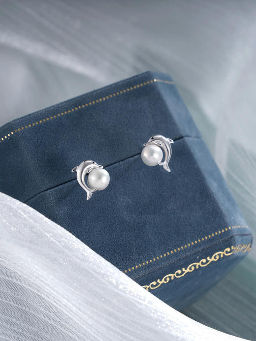 子佩集S925银珍珠耳钉【Z16789】纯银海豚珠径5mm2412 商品图0