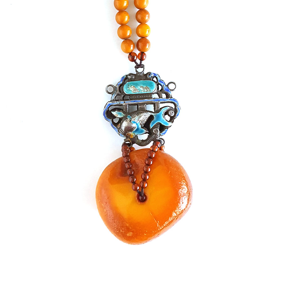 【天然正品】天然收藏级无杂裂满蜜鸡油黄随形平安扣老蜜蜡配蝴蝶扣珠串项链37.9*33.9*19.7MM（皆取最大值）链长：45CM中性281125NJM02