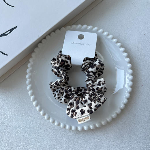 麂皮质感豹纹发圈皮筋-纪念日百货门店同款167993702 商品图3