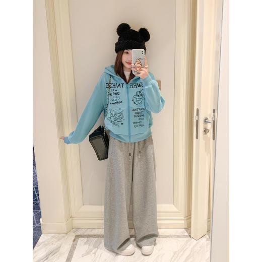 <曾小咸推荐>现货秒杀！微信超特价！蓝色连帽拉链短款卫衣加绒 日常229.99 立减100 秒杀129.99！ 商品图1