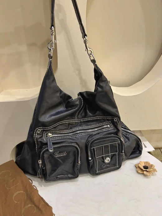 GUCCI 黑金 牛皮 大号 价格 单肩包 商品图0