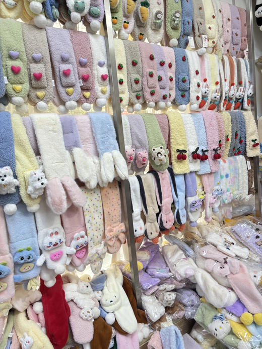 清仓福利！冬季儿童可爱卡通图案交叉围巾 商品图9