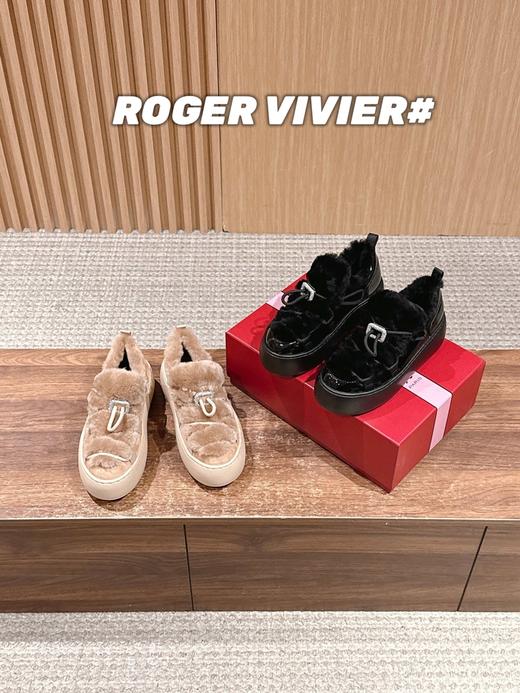 罗杰维维亚 秋冬新款 绒面皮革休闲鞋(DBG) 商品图0