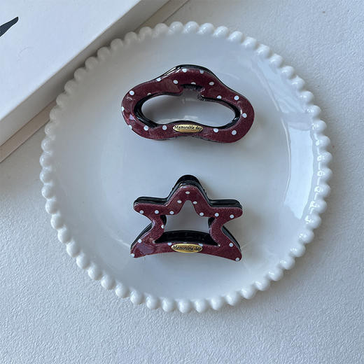 复古俏皮红色波点半扎抓夹-纪念日百货门店同款167446506 商品图0