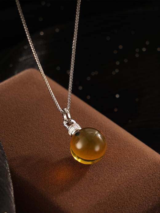 子佩集S925银【天一生水】套链【D1415】纯银古法银项链圆球琥珀蓝珀镀金2410 商品图0