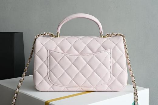 香奈儿 𝟐𝟓𝐏 𝐌𝐢𝐧𝐢口盖包手提手腕  浅粉 (LZ) 商品图1